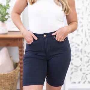 Judy Blue Navy Blue Bermuda Shorts Women’s Size XL Stretch Denim Mid-Rise
